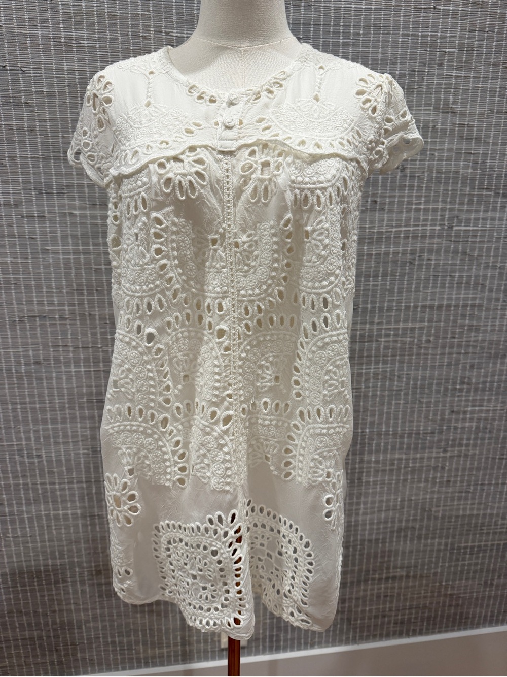 🩷 Johnny Was White Eyelet Tunic Blouse 🩷